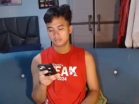 urbigcock andrie online show from 8, 4, 2026