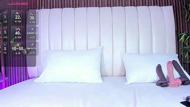 SandraMilerr online show from 4, 12, 2025