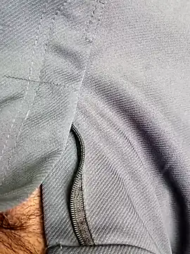 Snapshot of princemaheshboblover chatting on 28, 10, 2025 princemaheshboblover online show from 28, 10, 2025