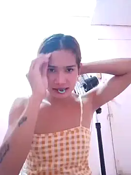 cute vanessa12 online show from 26, 9, 2025