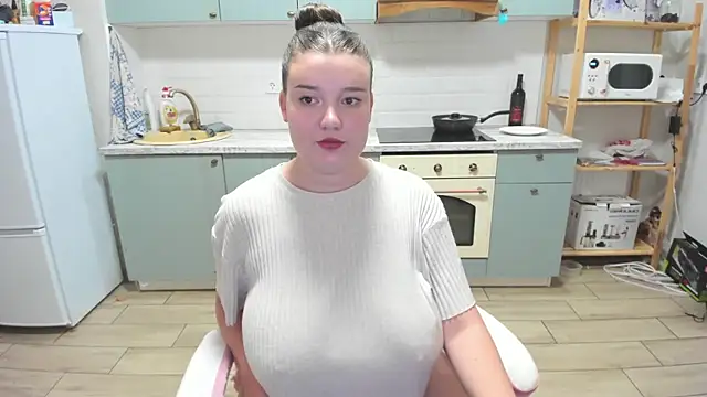 Snapshot of LinaElasm chatting on 4, 6, 2026 LinaElasm online show from 4, 6, 2026