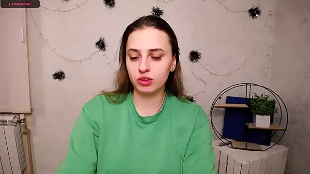 AmandaDimond  online show from 5, 2, 2026