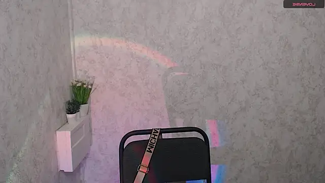 AmandaDimond  online show from 4, 3, 2026