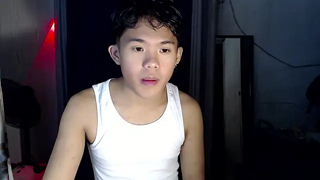 Snapshot of twink_asianbunny chatting on 17, 9, 2025 twink asianbunny online show from 17, 9, 2025