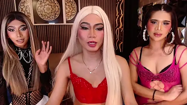Snapshot of BigCockMaxineTS chatting on 29, 6, 2026 BigCockMaxineTS online show from 29, 6, 2026