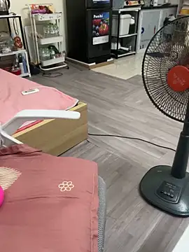 Mina048 online show from 13, 9, 2025