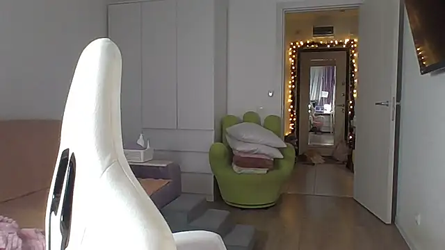 Snapshot of Qaynii chatting on 25, 10, 2025 Qaynii online show from 25, 10, 2025