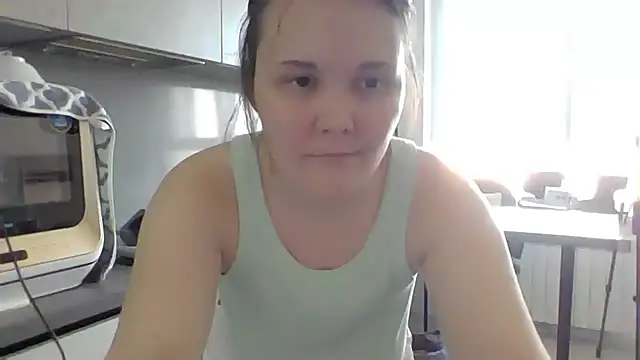 Snapshot of Qaynii chatting on 8, 11, 2025 Qaynii online show from 8, 11, 2025