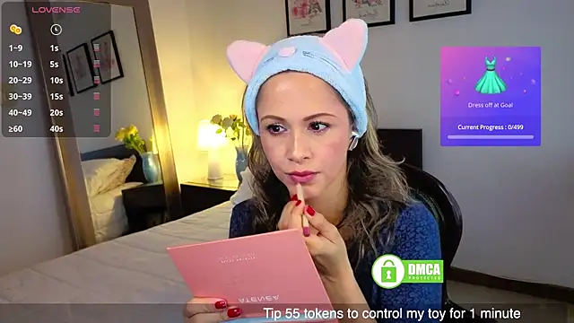 Miasiren online show from 10, 11, 2025