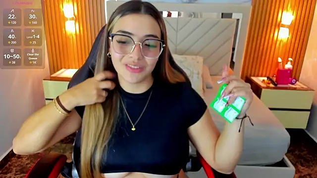 KYLIE JONES6 online show from 13, 9, 2025