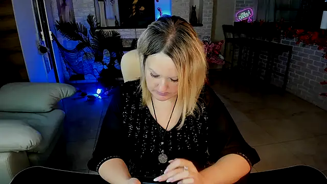 MariemLui online show from 26, 10, 2025