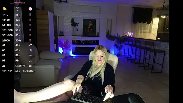Snapshot of MariemLui chatting on 13, 6, 2026 MariemLui online show from 13, 6, 2026