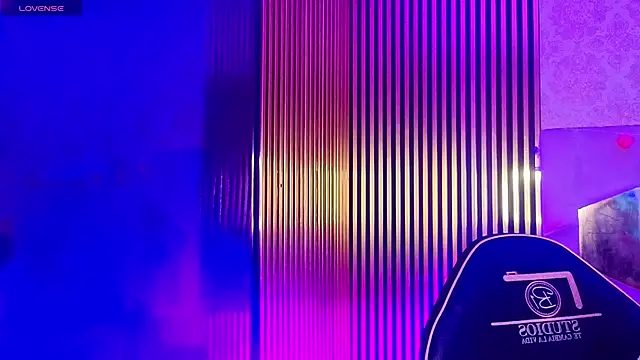 LIHIAN TAY online show from 14, 4, 2026