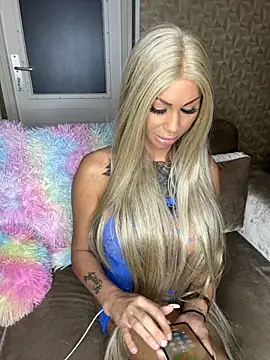 Snapshot of dutchbarbie chatting on 18, 10, 2025 dutchbarbie online show from 18, 10, 2025