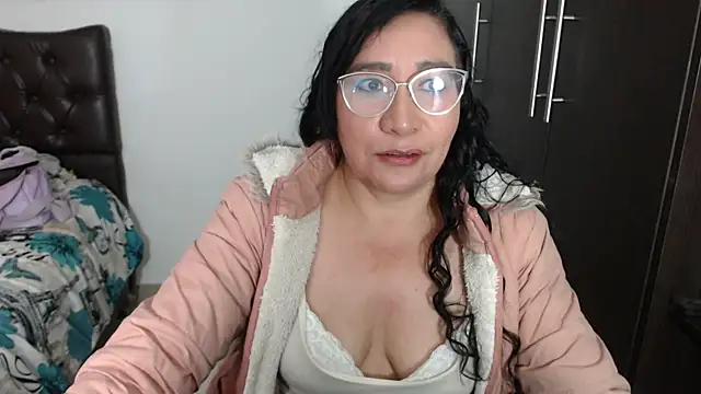 Grace mature milf online show from 27, 3, 2026