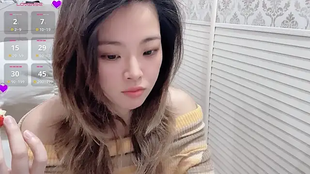 Holiland online show from 17, 12, 2025