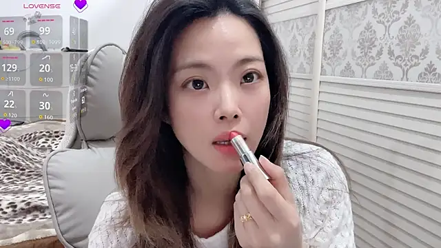 Holiland online show from 15, 1, 2026