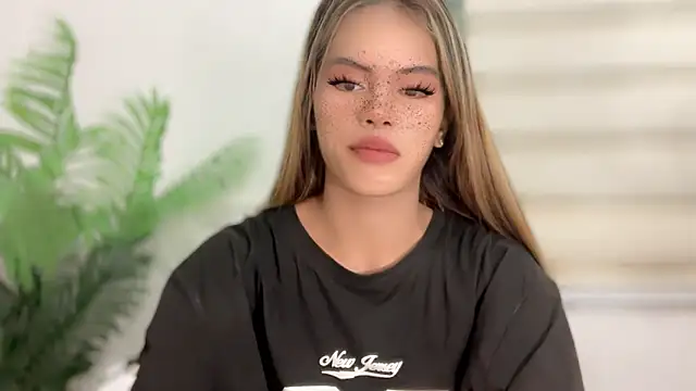 Snapshot of serpenthena_goddess chatting on 27, 10, 2025 serpenthena goddess online show from 27, 10, 2025