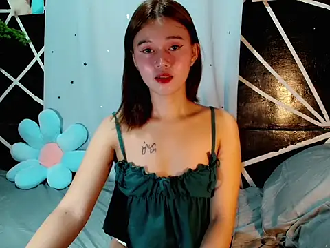 urgirl mikah online show from 28, 9, 2025