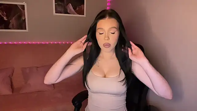 Snapshot of mistress_of_hearts chatting on 14, 9, 2025 mistress of hearts online show from 14, 9, 2025