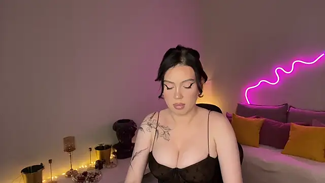 Snapshot of mistress_of_hearts chatting on 25, 5, 2026 mistress of hearts online show from 25, 5, 2026