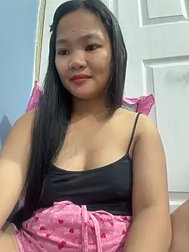 Snapshot of princess_janine chatting on 5, 7, 2026 princess janine online show from 5, 7, 2026