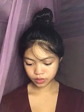 Snapshot of Thy00__ chatting on 10, 10, 2025 Thy00 online show from 10, 10, 2025