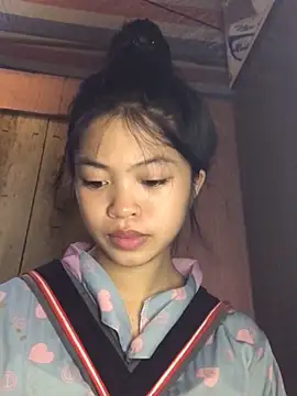 Snapshot of Thy00__ chatting on 13, 10, 2025 Thy00 online show from 13, 10, 2025