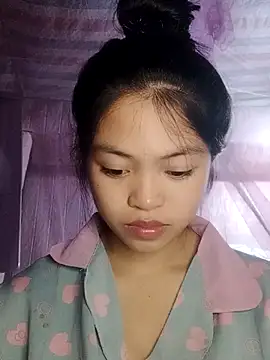 Snapshot of Thy00__ chatting on 8, 11, 2025 Thy00 online show from 8, 11, 2025