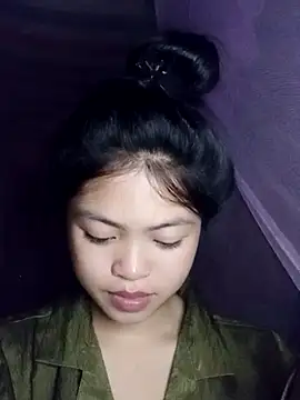 Snapshot of Thy00__ chatting on 10, 11, 2025 Thy00 online show from 10, 11, 2025