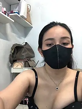 Snapshot of hanny_baby205 chatting on 5, 10, 2025 hanny baby205 online show from 5, 10, 2025