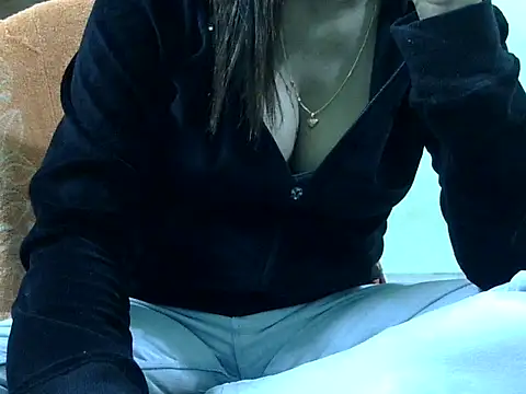 CHAMELI4747 online show from 20, 12, 2025