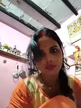 Snapshot of Cut_ragni chatting on 2, 10, 2025 Cut ragni online show from 2, 10, 2025