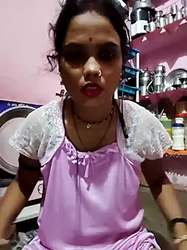 Snapshot of Cut_ragni chatting on 4, 10, 2025 Cut ragni online show from 4, 10, 2025