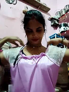 Snapshot of Cut_ragni chatting on 17, 10, 2025 Cut ragni online show from 17, 10, 2025