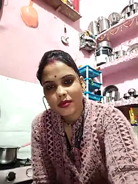 Snapshot of Cut_ragni chatting on 26, 11, 2025 Cut ragni online show from 26, 11, 2025
