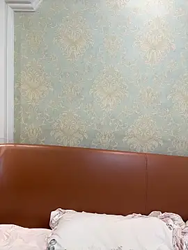 Snapshot of Candice888 chatting on 14, 11, 2025 Candice888 online show from 14, 11, 2025