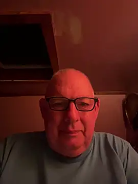 CharlieWeaver22 online show from 4, 7, 2026