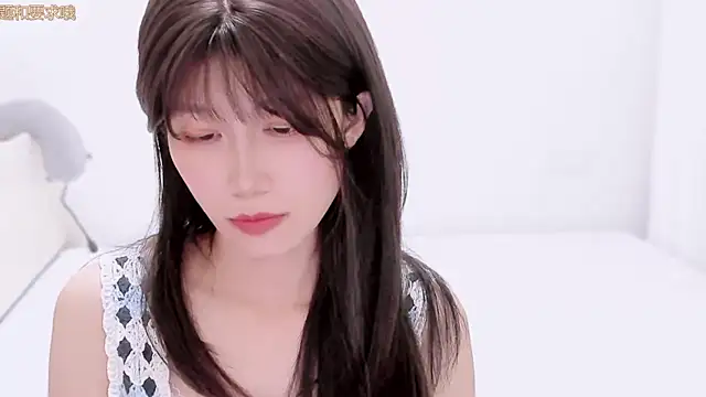 Snapshot of Rabbitlittlefool chatting on 25, 11, 2025 Rabbitlittlefool online show from 25, 11, 2025