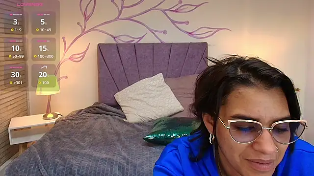 Lia Blake  online show from 29, 9, 2025