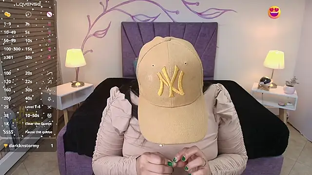 Lia Blake  online show from 30, 11, 2025