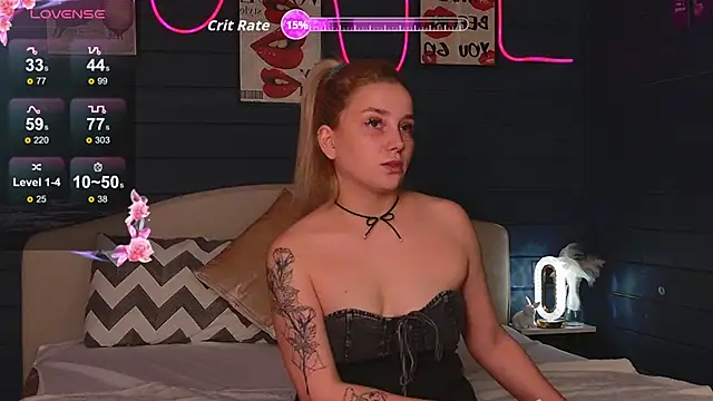 Crystal Jull online show from 30, 10, 2025