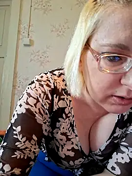 Snapshot of VikaKing chatting on 27, 4, 2026 VikaKing online show from 27, 4, 2026