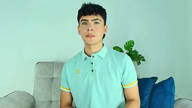 Snapshot of CamiiGuzmanX chatting on 27, 9, 2025 CamiiGuzmanX online show from 27, 9, 2025