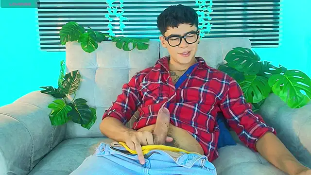 CamiiGuzmanX online show from 29, 5, 2026