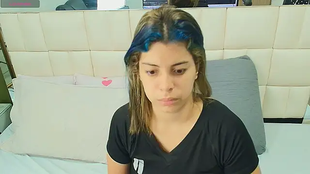 Snapshot of gisell_gomez chatting on 10, 9, 2025 gisell gomez online show from 10, 9, 2025