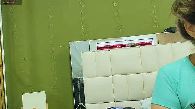 Snapshot of gisell_gomez chatting on 26, 10, 2025 gisell gomez online show from 26, 10, 2025