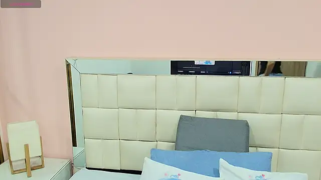 Snapshot of gisell_gomez chatting on 6, 11, 2025 gisell gomez online show from 6, 11, 2025