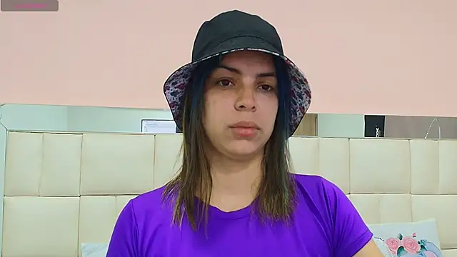 Snapshot of gisell_gomez chatting on 7, 11, 2025 gisell gomez online show from 7, 11, 2025