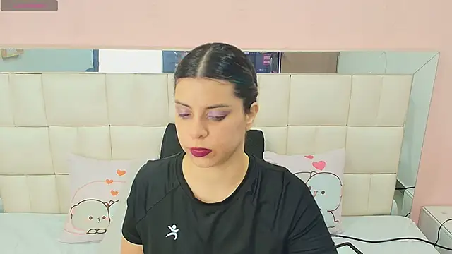 Snapshot of gisell_gomez chatting on 14, 12, 2025 gisell gomez online show from 14, 12, 2025